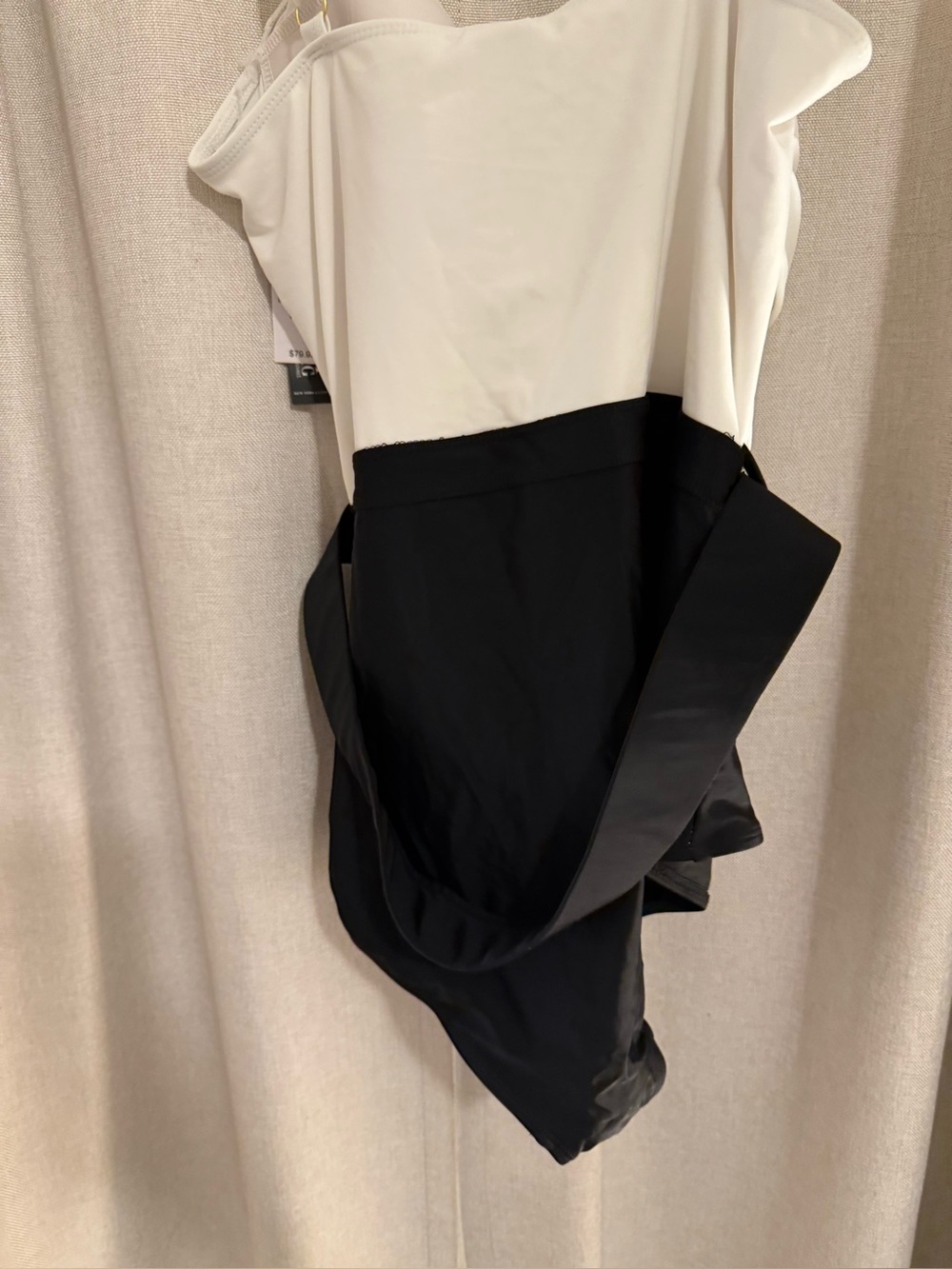 New York & Company Belted Two-Tone Black and White One Piece Swimsuit L - Picture 4 of 6